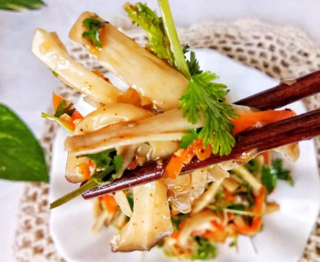 圖片關(guān)鍵詞 國(guó)家蘑菇地理:中國(guó)哪里的蘑菇最好吃?