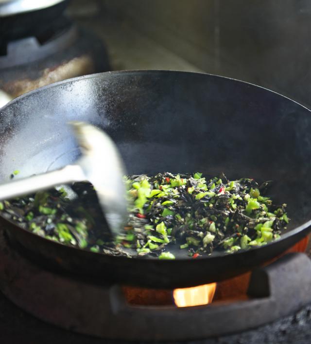 圖片關(guān)鍵詞 國(guó)家蘑菇地理:中國(guó)哪里的蘑菇最好吃?