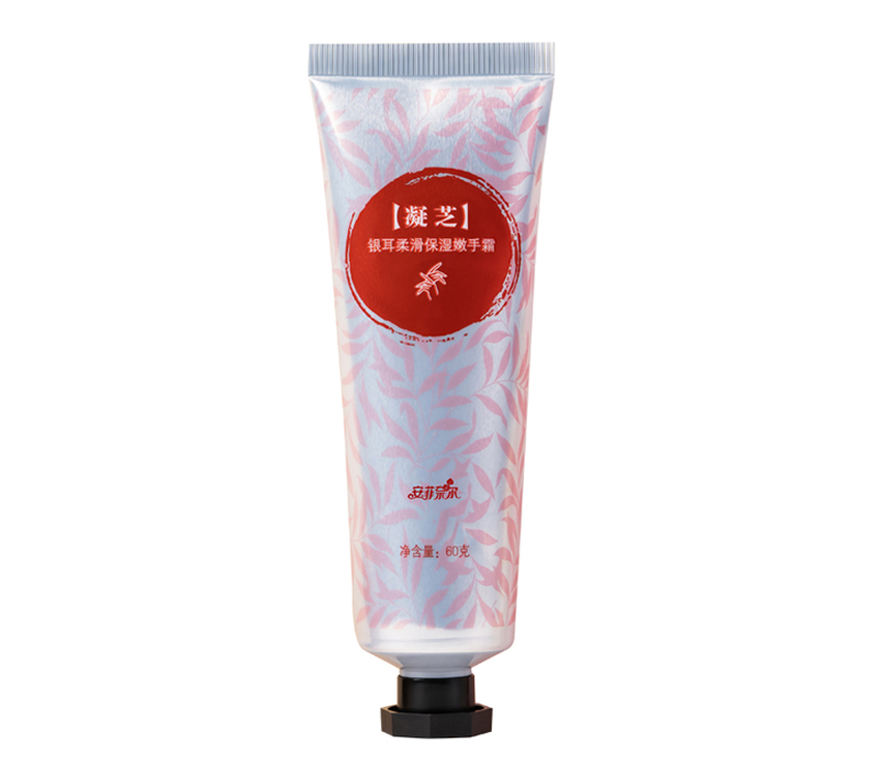 銀耳柔滑保濕嫩手霜
